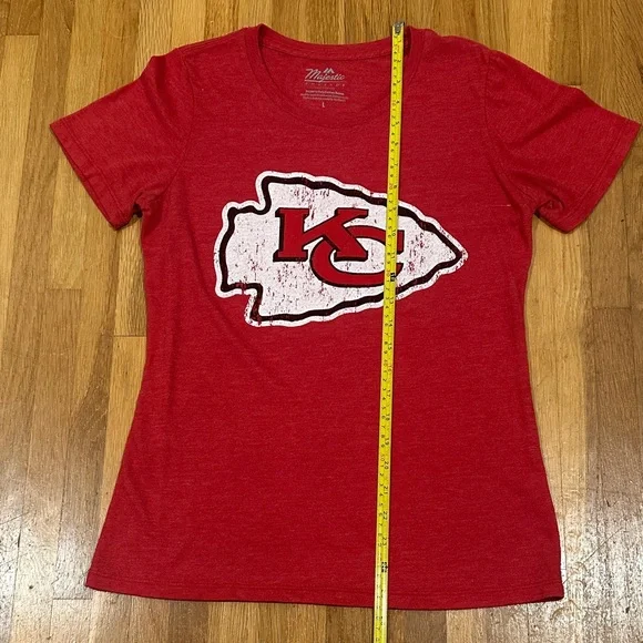 *last chance* Majestic Threads | Women’s Red Kansas City Chiefs T-Shirt - Picture 5 of 15